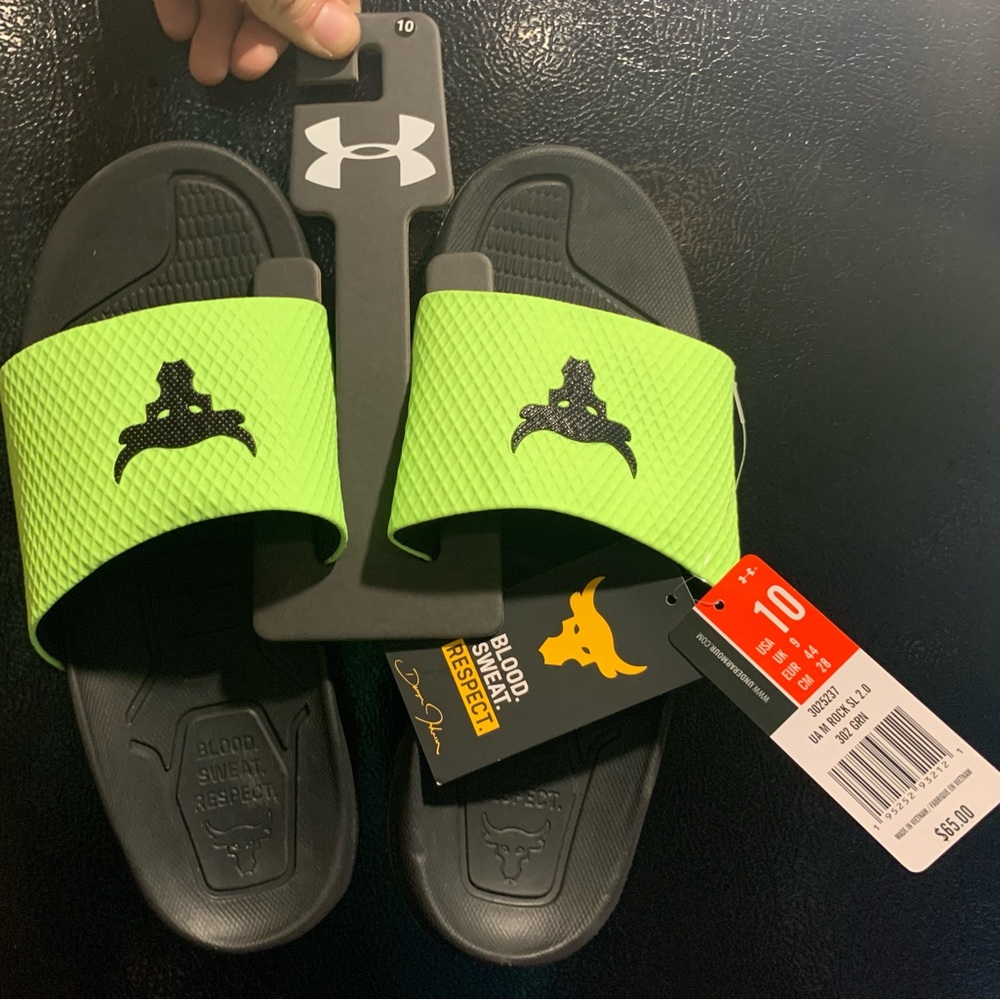 Under Armour Men's Project Rock Slide 2.0 lime green